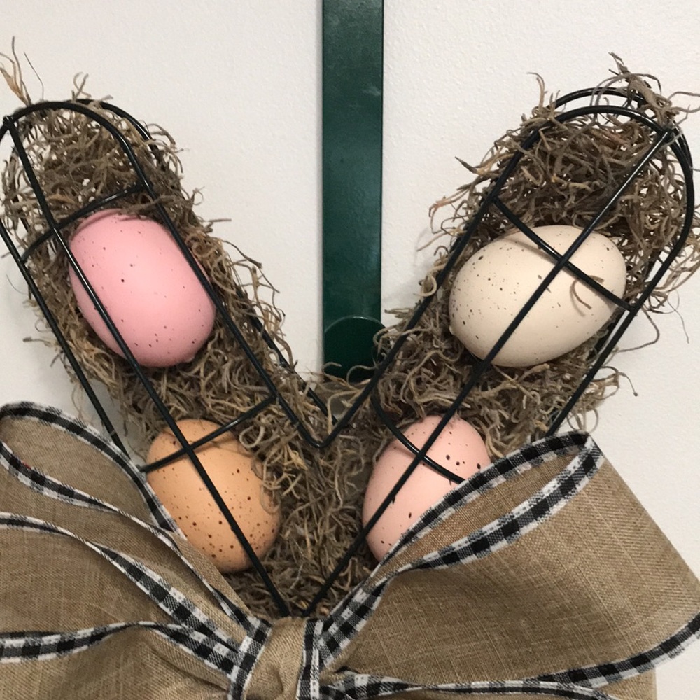 ❌Sold Privately❌ Easter Egg Bunny Wreath - Picture 4 of 5